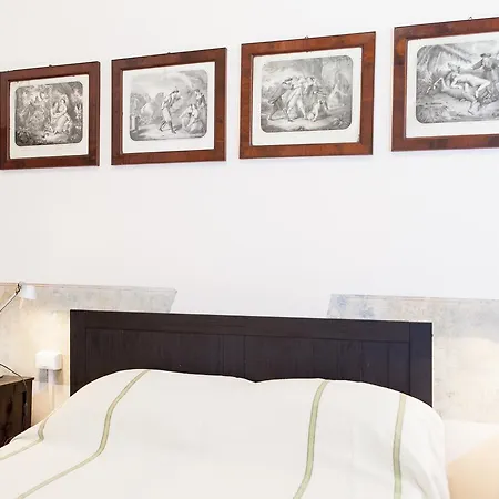 Manonlescaut Apartment