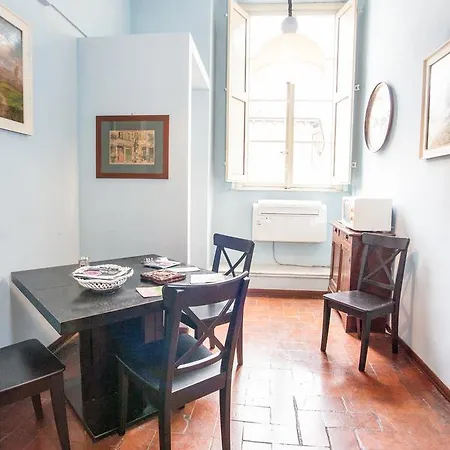 Apartment Manonlescaut Lucca